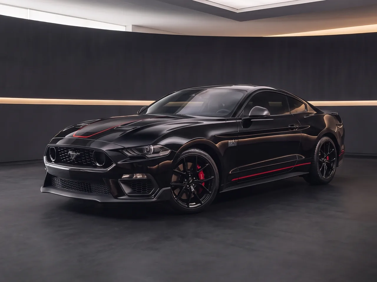 Mustang Mach 1 preto em showroom arquitetônico, imagem ilustrativa